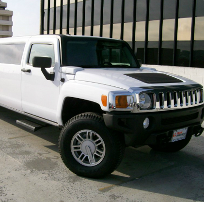 Northampton H3 Hummer Limo travel