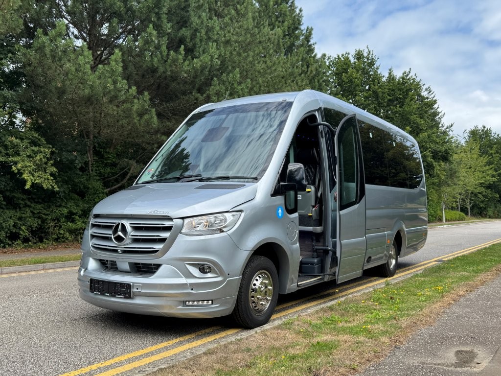 Northampton Mini Bus hire