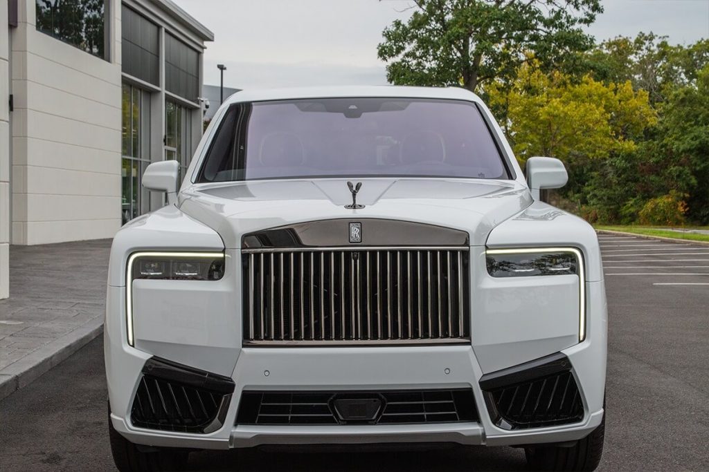 Northampton Rolls Royce Cullinan Wedding Car Hire